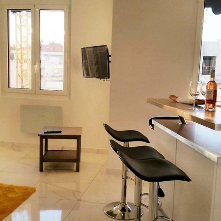 Le De Gaulle Apartment Antibes Bagian luar foto